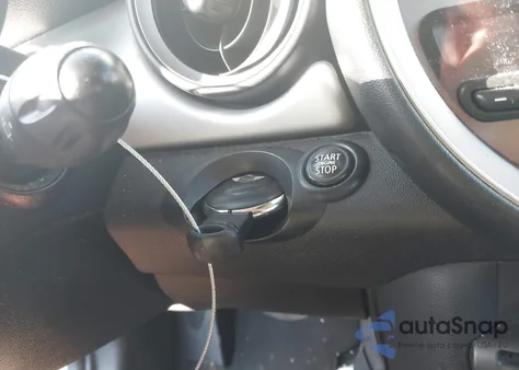 2013 Mini Hardtop Cooper из США, поврежденный, VIN WMWSU3C5XDT687396